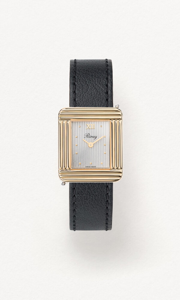 Sublimez votre poignet grâce à la montre Ma Première En Or Jaune et Acier de Poiray. Toutes la collection disponible chez Dumas Horloger à Avignon.